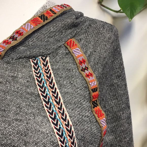 Heather Gray Cropped Boho Hoodie Sweater Top - Picture 5 of 7